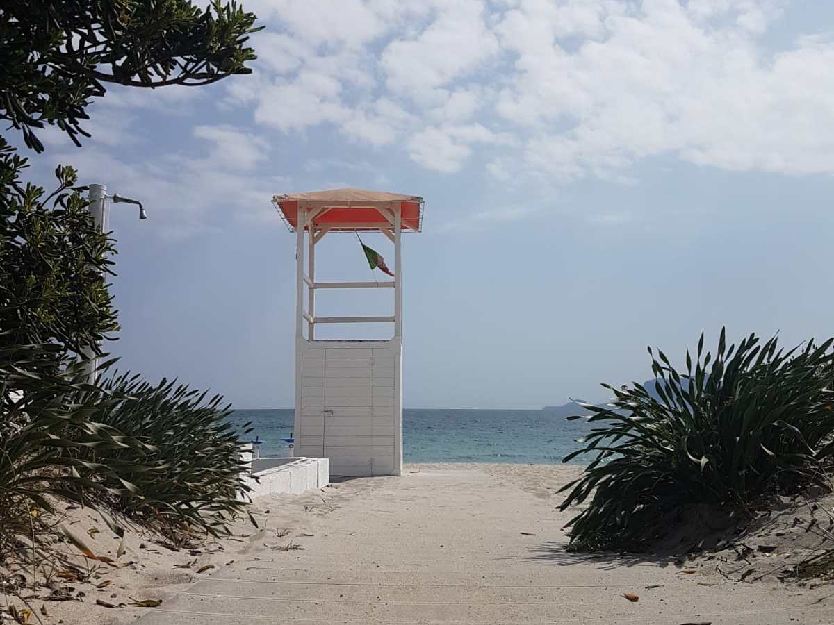 Sommer, Sonne & tödliche Badefreuden – Sicherheit an Sardiniens Küsten&nbsp;🌊☀️